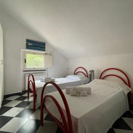 Ampia Casa Marinara Con Meravigliosa Terrazza Vista Mare Da Mario E Rosanna Porto Venere