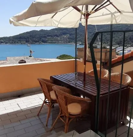 בית נופש Ampia Casa Marinara Con Meravigliosa Terrazza Vista Mare Da Mario E Rosanna *