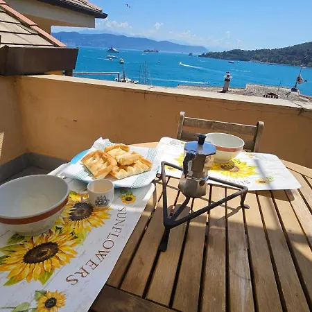 Ampia Casa Marinara Con Meravigliosa Terrazza Vista Mare Da Mario E Rosanna Σπίτι διακοπών